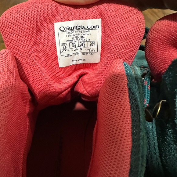 Columbia Teal and Coral Hiking Boots - Picture 6 of 6